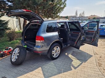 Volkswagen Touareg 3.0 TDi V6 A/T 225k 4x4 (diesel) - 17