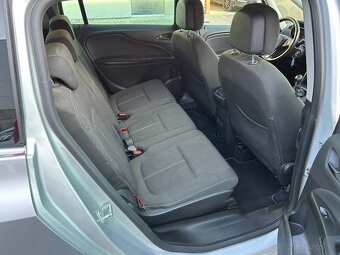 Opel Zafira Tourer - 17
