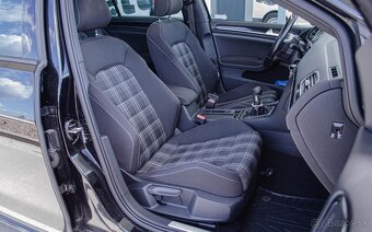 Volkswagen Golf GTD Combi - 17