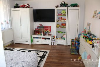 EXKLUZÍVNE-SPEKTRUM REALITY- Na predaj kompletne rekonštruov - 17