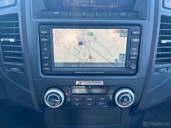 Mitsubishi Pajero 3.2D diesel, 125kW, AT/5, 4x4, rok:01.2009 - 17