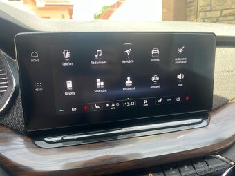 Škoda Octavia Combi 2.0 TDI Scout 4x4 DSG - 17
