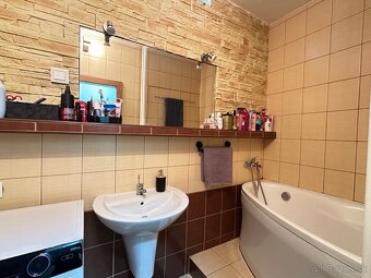 2 izbový byt s loggiou - sídlisko Tarča - 17