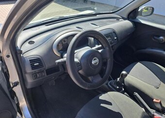 Nissan Micra 1,2 i Visia benzín manuál 48 kw - 17
