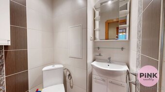 REZERVOVANÉ PINK Reality Na prenájom 2 izbový byt v centre m - 17
