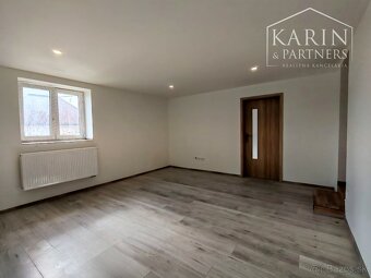 Kompletne zrekonštruovaný dvojpodlažný dom 8 km od Lučenca - 17