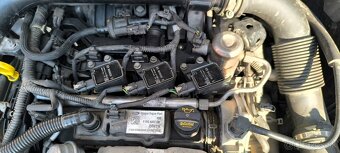 Ford Focus Kombi 1.0 EcoBoost Titanium X - 17