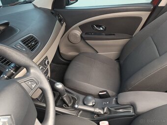 Renault Megane 1.6 - 17