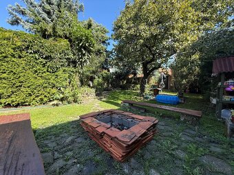 PREDAJ - RODINNÝ DOM - CHALUPA - JEDĽOVÉ KOSTOĽANY - 17