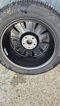 Skoda superb r17 elektrony. Top stav. Letné pneu. - 17