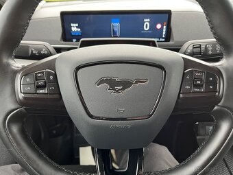 Ford Mustang Mach-E RWD - 17