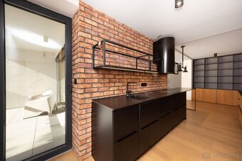 MIKELSSEN - Na predaj 3izbový apartmán  krásnom prostredí - 17
