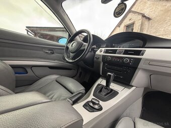 BMW Rad 3 Coupé 330 xd A/T - 17