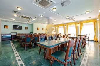Na PREDAJ novostavba Hotel s reštauráciou a priestranným par - 17