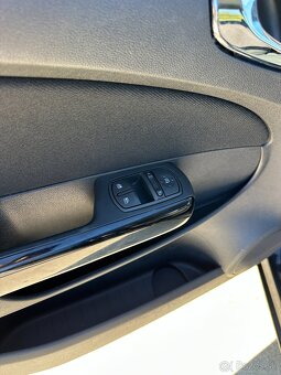 Opel Corsa 1.2 16V - 17