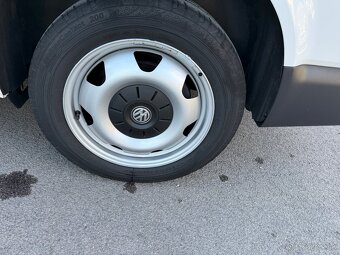 VW Transporter T6 2.0TDi - 17