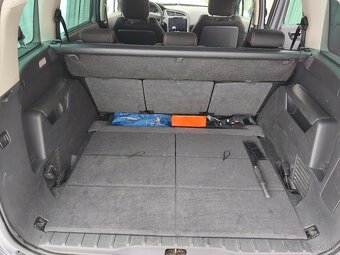 Peugeot 5008 1.6 HDI 7miestne - 17