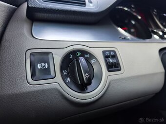 Volkswagen Passat B6 Highline Combi 2.0TDI automat - 17