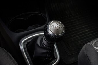 Toyota Yaris 1.33 Dual VVT-i 73kW - 17