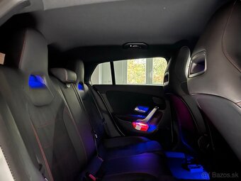 Mercedes-Benz CLA 180 Shooting Brake AMG Line - 17