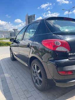 Peugeot 206+ 1.4HDi r.v. 10/2011 - 17