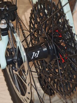 Predám 2024 Specialized Epic 8 Evo Pro - 17