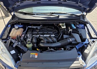 FORD FOCUS 1.6 BENZÍN 1.MAJITEĽ KÚPENÉ NA SLOVENSKU 2006 - 17