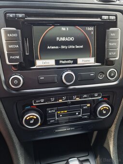 Volkswagen Golf Variant 2.0 TDI BMT 150k Highline DSG - 17