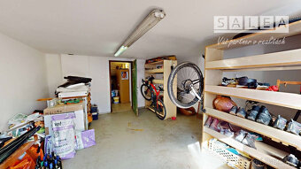 BÁNOVÁ - 6 IZBOVÝ RODINNÝ DOM - 2 BYTOVÉ JEDNOTKY - 17