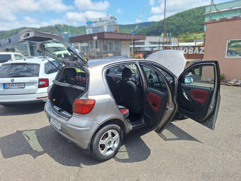 Toyota Yaris 1.0 VVT-i Terra - 17