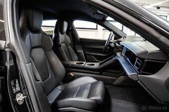 Porsche Taycan 4S - 17