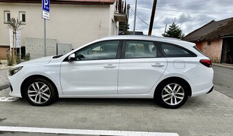 Hyundai i30 CW 1.6 CRDi, 85 kW, r.v. 2019, SK, vyservisované - 17