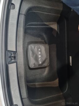 Tesla model Y AWD Long Range - 17