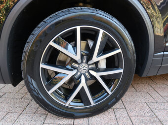 Volkswagen Touareg 3.0 V6 TDI 4Motion Tiptronic R20 - DPH - - 17