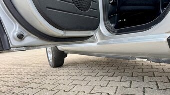LAND ROVER FREELANDER  S 4x4 2.0 Td4 Experience A/T 2003 - 17