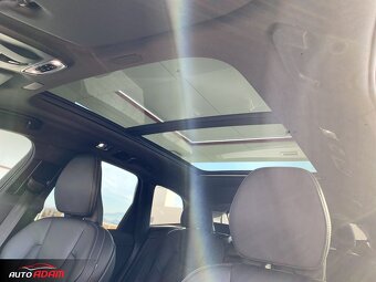 Volvo XC60 B4 145 kW AWD Geartronic R-Desing - 17