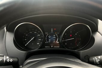 Jaguar XE 2.0 I4D Prestige AT, Nelakované - 17