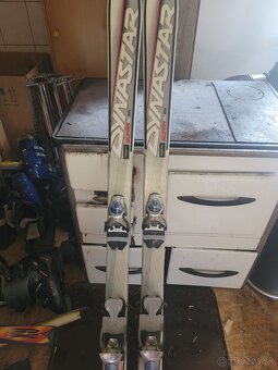 Lyže,lyžiarky pre začiatočnikov. - 17