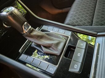 Škoda Superb Combi 2.0 TDI DSG Style - 17
