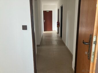 Podnikateľský objekt - 17