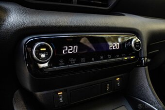 Toyota Yaris GR Sport, Kamera, SAMOSVOR, MANUÁL, ZÁRUKA - 17