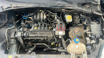 Fiat grande Punto 1,2i 48kw - 17