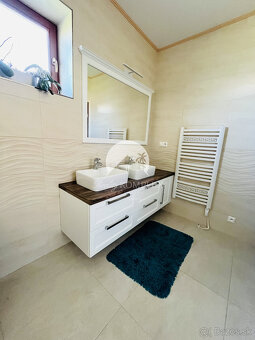 Reality KOMPLEX s.r.o., Vám ponúka na predaj moderný 4-izbov - 17