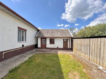 Predaj-5i dom s pekným pozemkom a garážou Tvrdošovce - 17