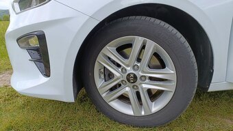 Kia Ceed 1,4 - 17