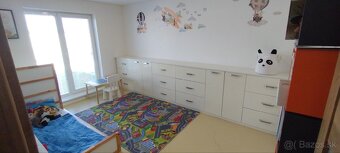 4i RD Hviezdoslavov - 17