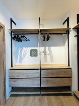 Prenájom krásny 2 izbový byt, centrum mesta, 40m2 terasa - 17