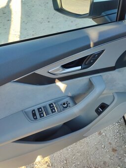 Predám Audi Q7 3.0 TDI 272k quattro, tiptronic 8-st. - 17