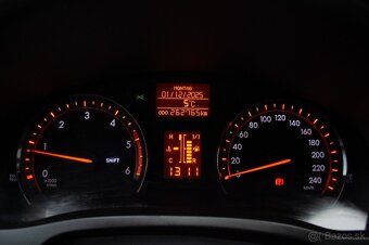 Toyota Avensis 2.0l D-4D - 17