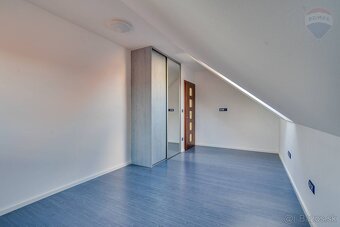 6-izbový rodinný dom s dvojgarážou v Malinove - 17